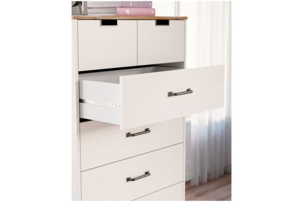 Vaibryn White / Brown / Beige Five Drawer Chest Vinyl Wrapped - Image 9