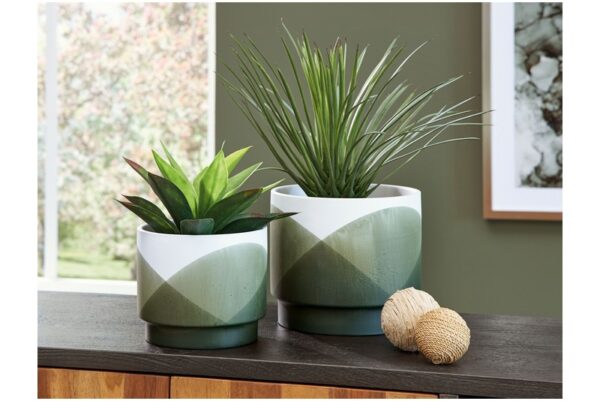 Ardenridge Green / White Planter Set (Set of 2) - Image 2