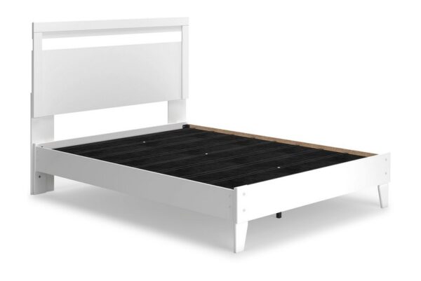 Flannia White Queen Panel Platform Bed - Image 3