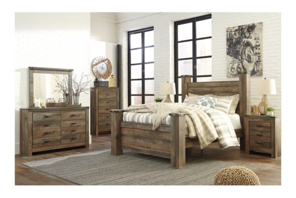 Trinell Brown Queen Poster Bed - Image 2